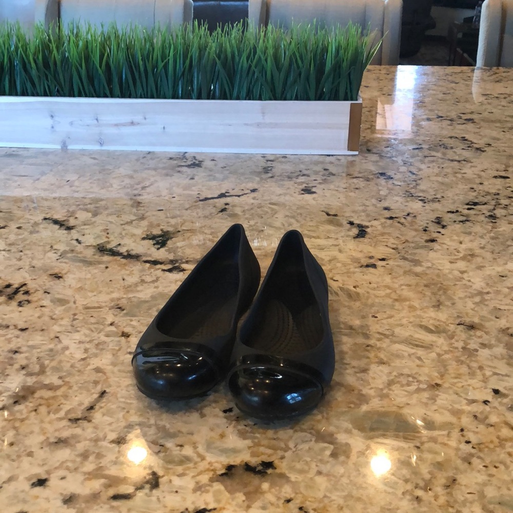 Crocs flats